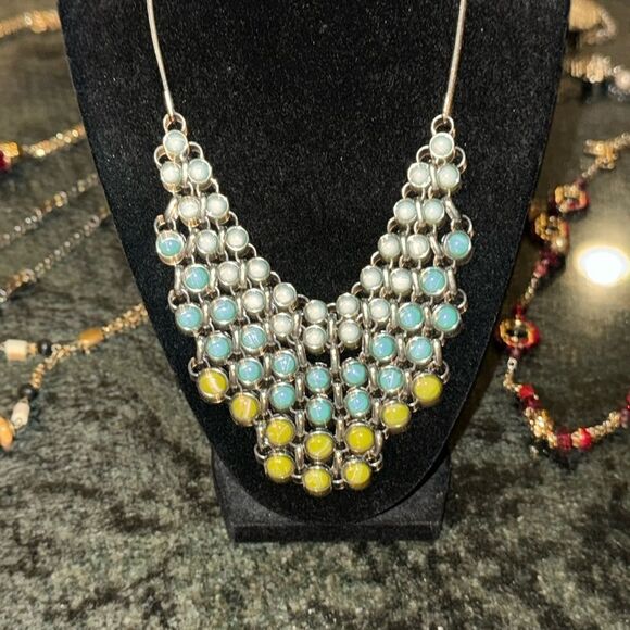 Lia Sophia  adjustable bib necklace - Picture 1 of 5